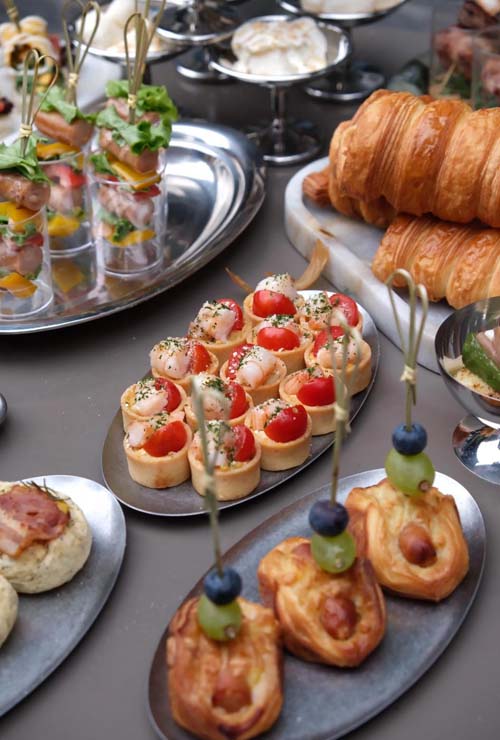 迷你開胃小點與可頌拼盤，歐式下午茶點心｜森の魚下午茶外燴佈置｜森之魚外燴