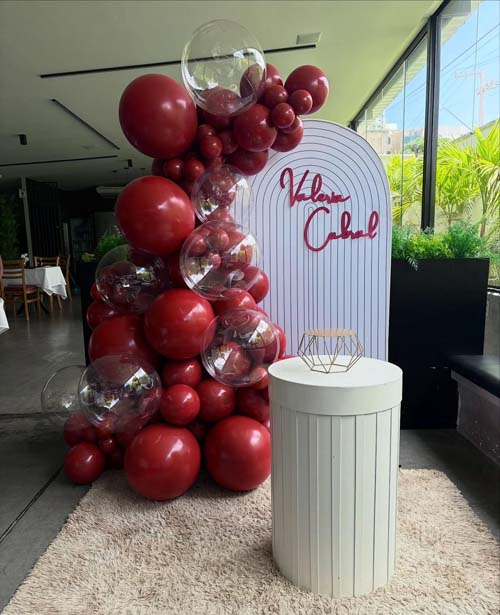 深紅氣球拱門，高質感拍照背板｜森の魚派對佈置｜森之魚外燴
