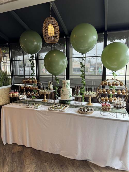 綠色氣球甜點桌，自然清新風｜森の魚派對佈置｜森之魚外燴